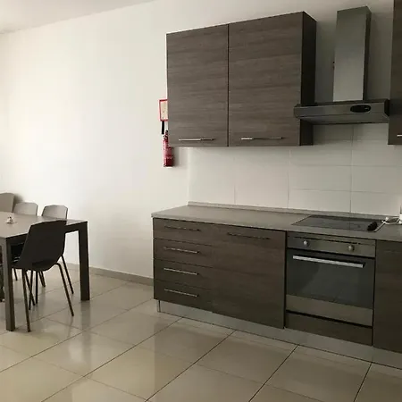 Apartment Triq Mercieqa 8 *