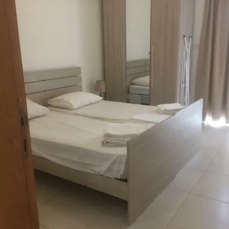 Triq Mercieqa 8 * Sliema